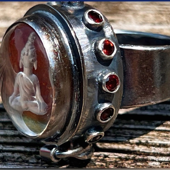 one of a kind treasure box (poison) ring. Sterling garnet jasper carved Buddha - Picture 11 of 14